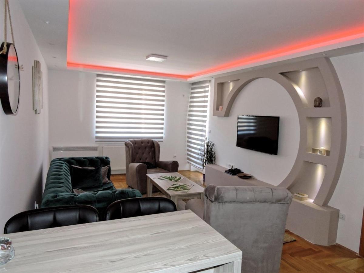 Apartman Lux S&V 1 Lukavica Istocno Sarajevo Hilandarska Centar 아파트 외부 사진