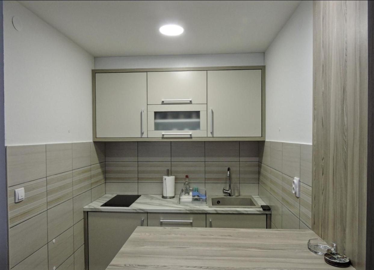 Apartman Lux S&V 1 Lukavica Istocno Sarajevo Hilandarska Centar 아파트 외부 사진